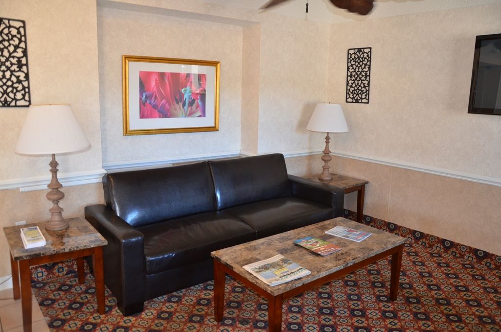 Red Roof Inn Gulf Shores Interior photo