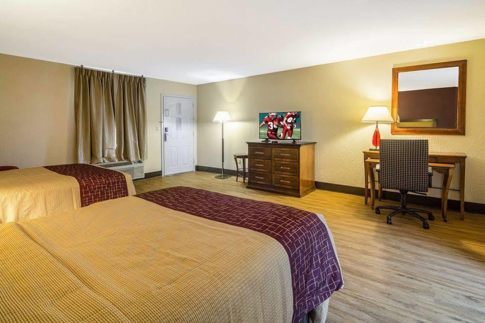 Red Roof Inn Gulf Shores Exterior photo